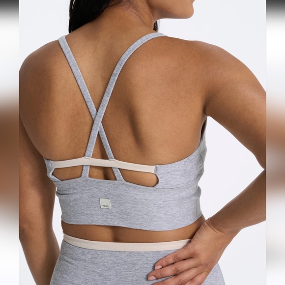 Vuori Other - Vuori Long Line Elevation Bra cross back sports bra NWOT